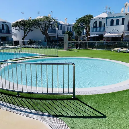 Terrace&pool Near The Apartment Maspalomas (Gran Canaria)